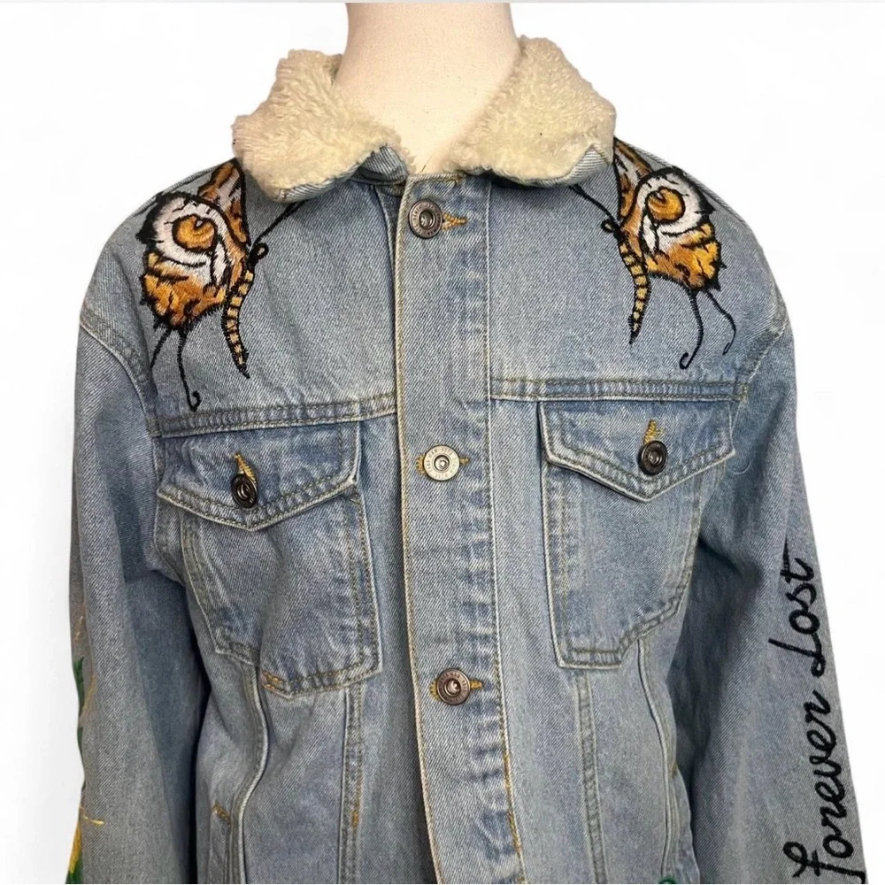 ZARA Man“Nowhere to be found” Tiger Butterfly Embroidered Denim Jacket RARE Sz S
